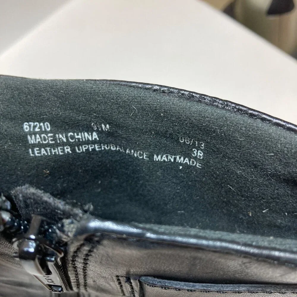 Clarks Christine Club Ankle Black Leather Boots Womens 9.5M Buckle Side Zipper - Picture 4 of 10